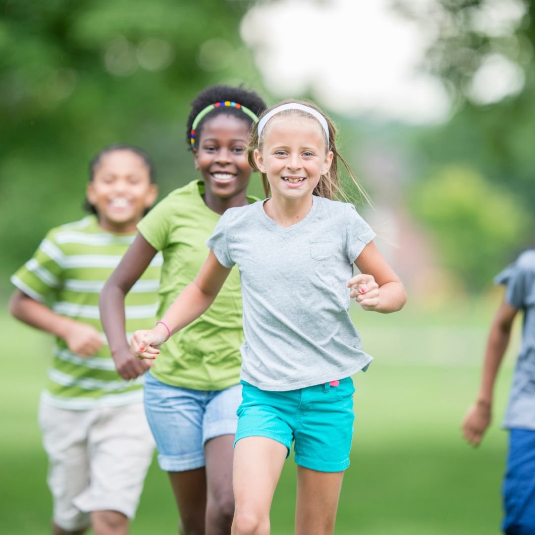 niños ejercitandose